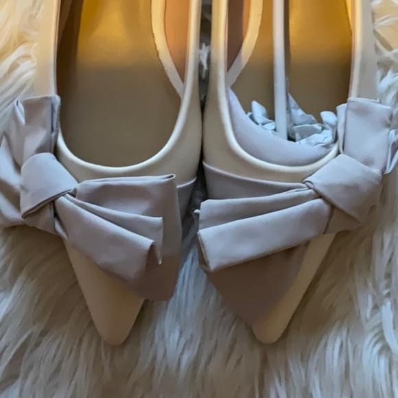 C.Paravano Women’s Cream Formal Leather Pointed Toe Embellish Bow Flats Size 8.5 - Picture 3 of 12